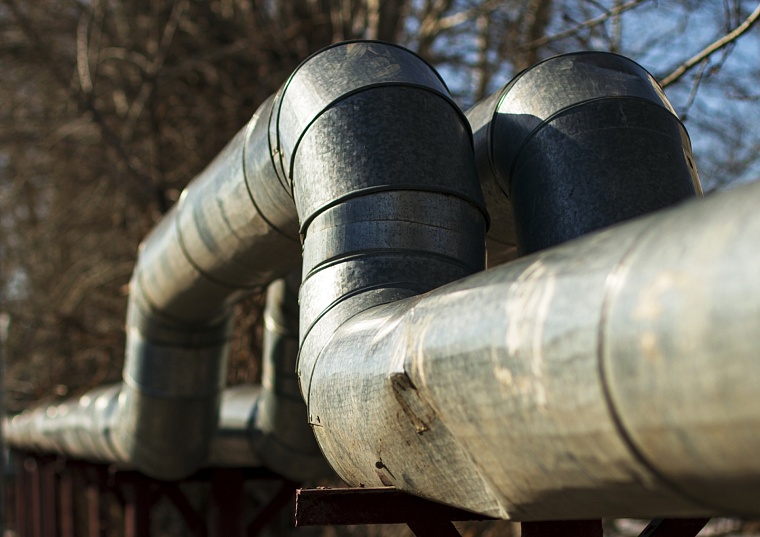 В УрФО за два ближайших года отремонтируют 1250 км коммунальных сетей