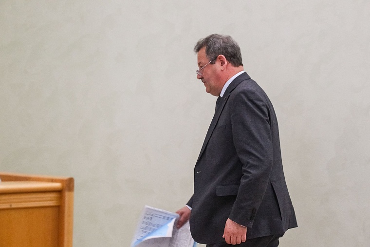 Николай Руссу обвинил администрацию Тюмени в потере сотен миллионов рублей