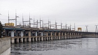 Волжская ГЭС сократила на месяц сбросы воды