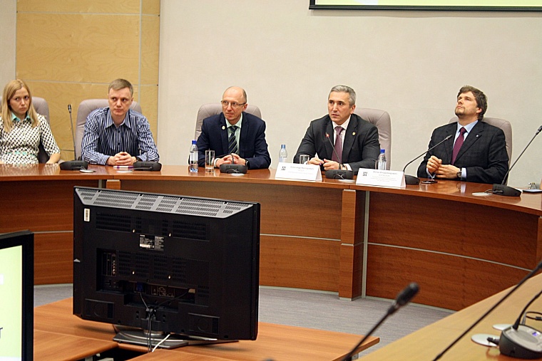 Александр Моор: Тюмень станет миллионником через 15 лет