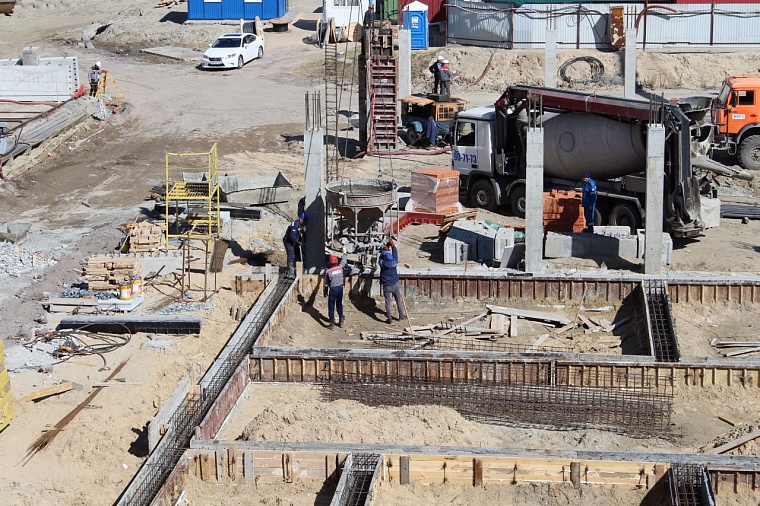 На строительство социальных объектов в Тюменской области выдают авансы