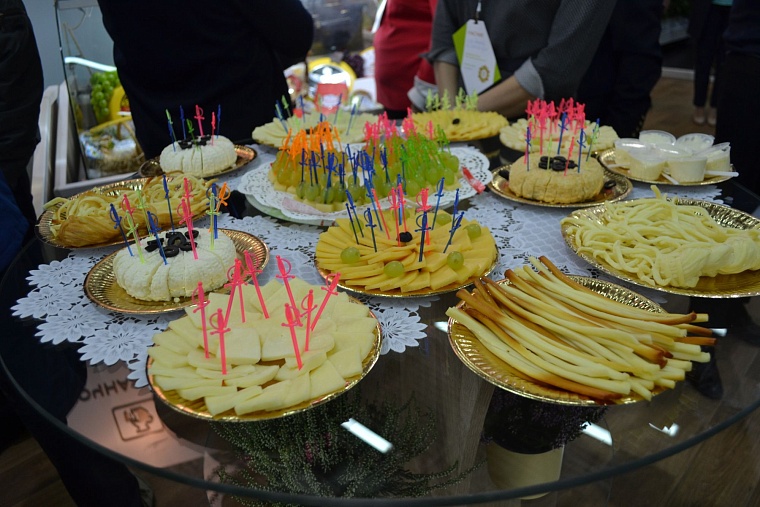 Пармезан тюменский получил название «Губернский»