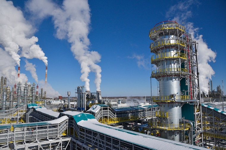 На тобольском производстве получили первые тонны отечественного малеинового ангидрида