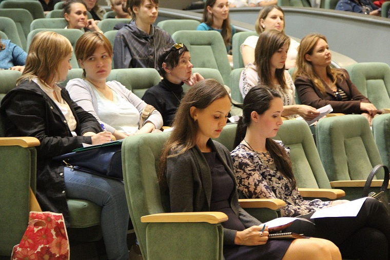 Тюменской молодежи рассказали как найти деньги на социальные проекты