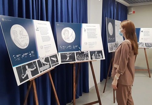 Тюменцы увидят 19 драгоценных "Моментов Славы" от Банка России