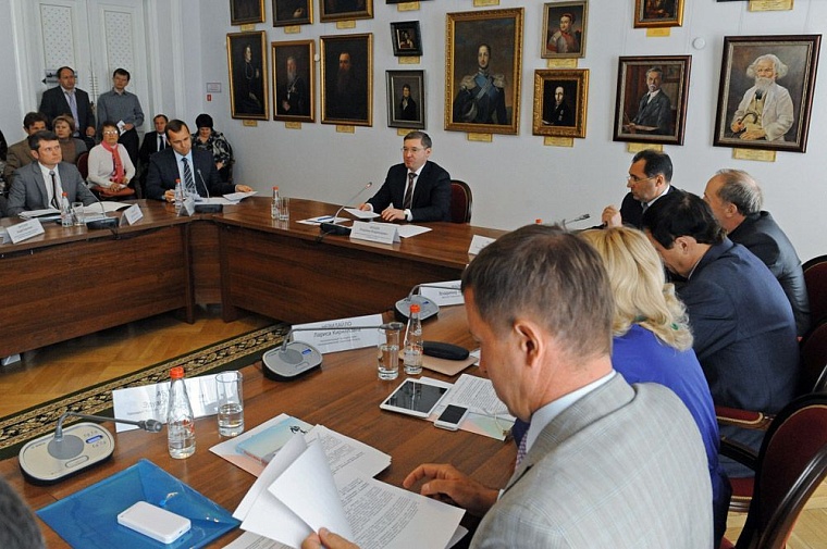 Владимир Якушев упрекнул предпринимателей в нежелании подписывать антикоррупционную хартию