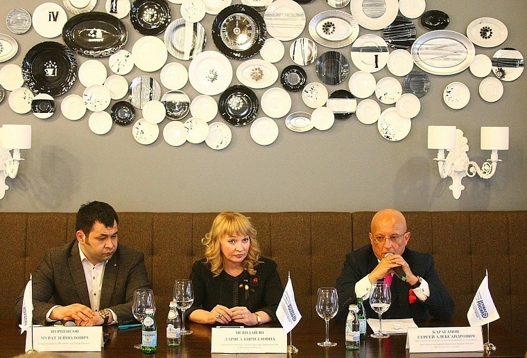 Идет охота на Восток