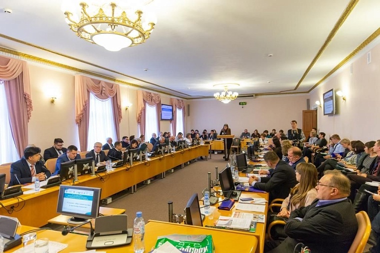 Роль наставничества в повышении производительности труда обсудили в Тюмени