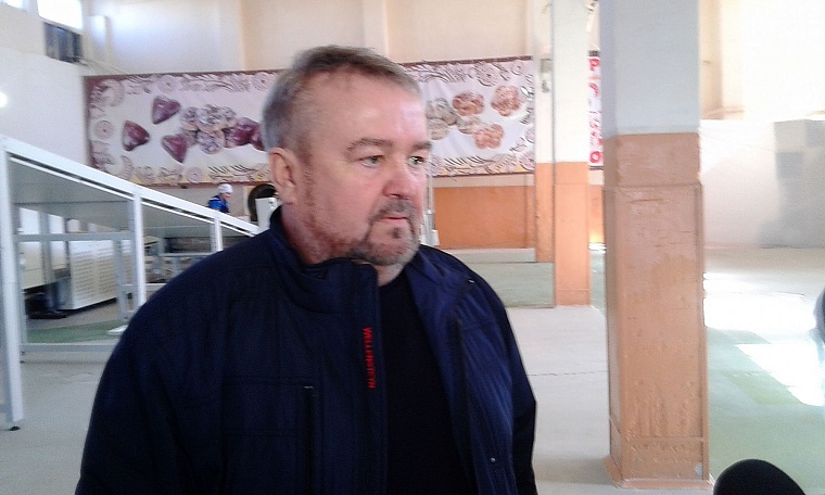 Предприниматель из Ишима угостил губернатора пряниками собственного производства