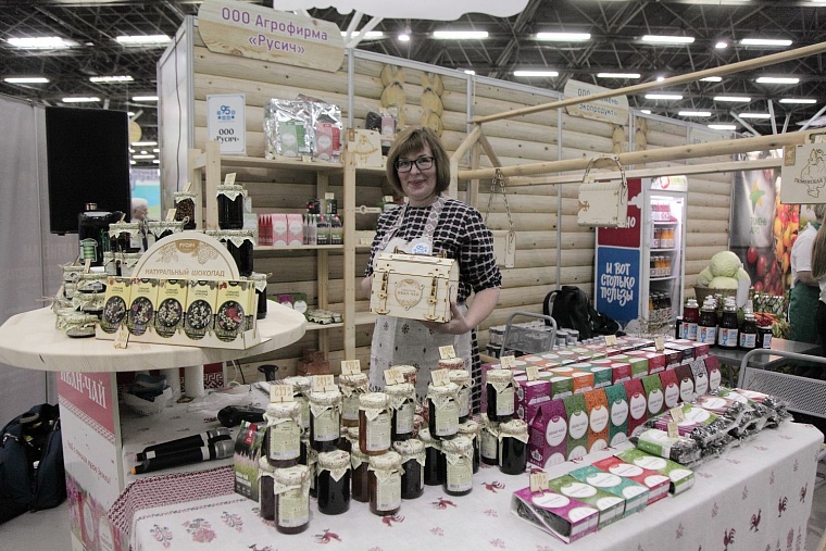 На тюменской выставке «Золотая осень» посчитали цыплят