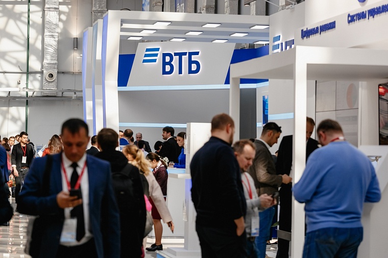 ВТБ адаптирует 100% банкоматов для слабовидящих пользователей до конца года