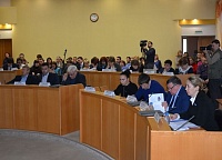 Депутаты разошлись в оценке публичных слушаний по бюджету