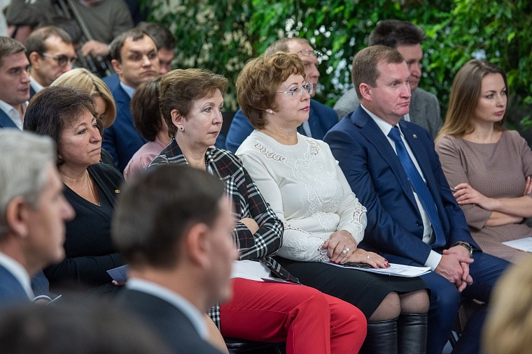 Плюсы и минусы конкурентных преимуществ Тюменской области