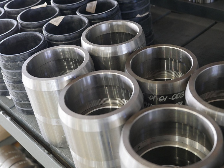 На открытии новой площадки руководитель «СибБурМаша» зачитал стихи в стиле Маяковского