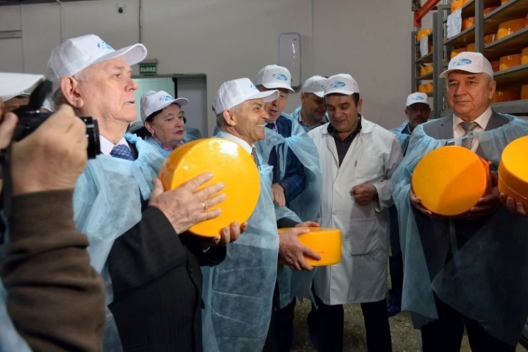 В облдуме решили «подсадить» тюменцев на молоко