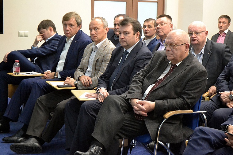 Столыпинский клуб: почему Россия не работает с Китаем?