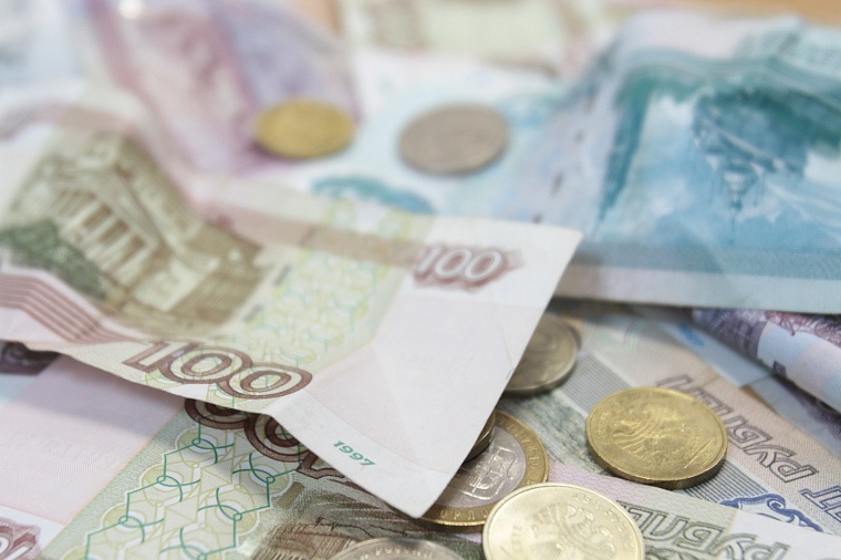 Центробанк снизил ключевую ставку до 18%
