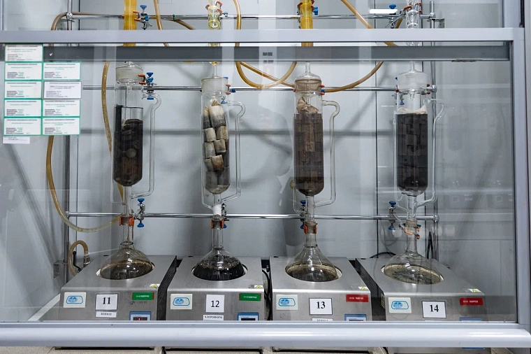 Уникальные разработки: как в Тюменском нефтяном научном центре изучают залежи нефти и газа