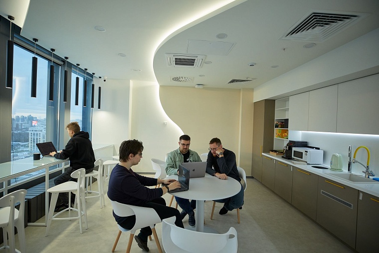 Сбер открыл первый в России собственный технохаб для ИТ-специалистов