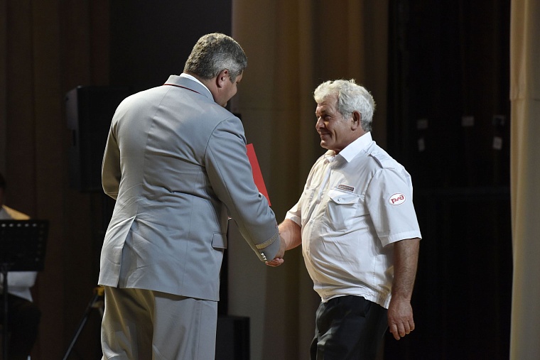 Александр Моор: Свердловская железная дорога – надежный партнер региона