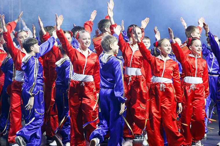 Человека труда славил весь Урал