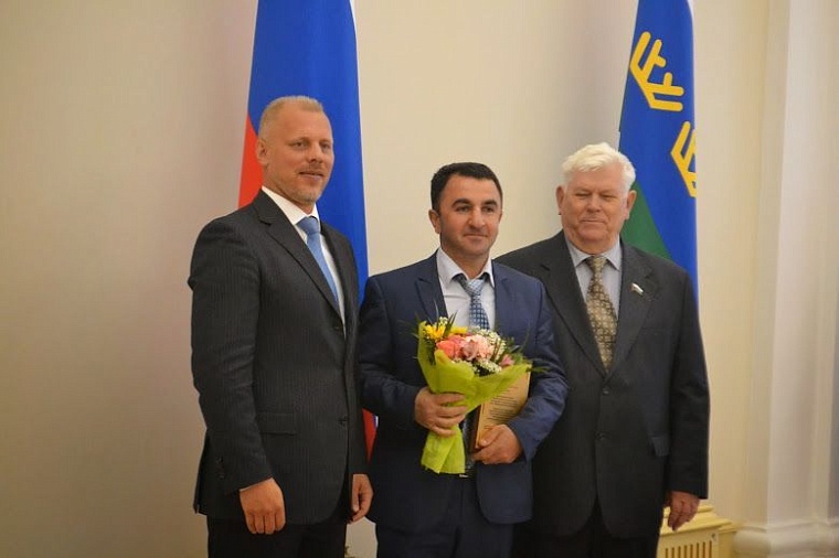 Лучшие сельские поселения, ЛПХ и молодые аграрии получили заслуженные награды