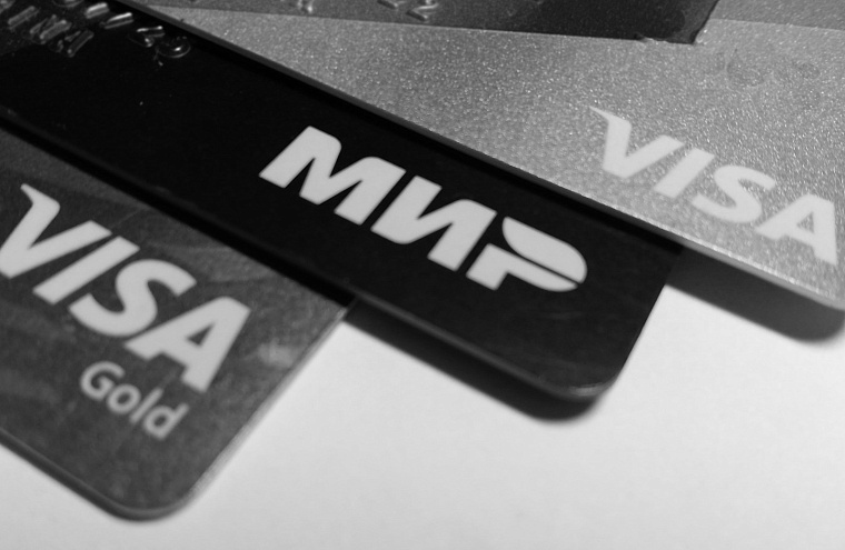 Заслуженный юрист предупредил о мошенничестве с сообщением о картах Visa и Mastercard