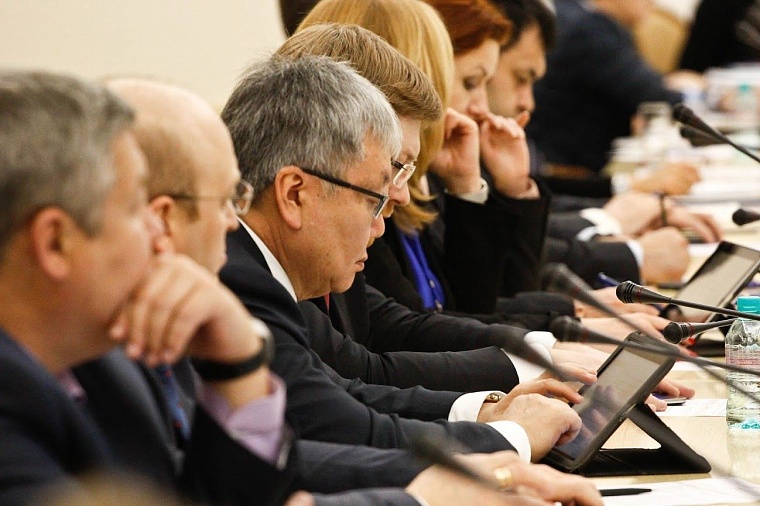 Участники инвестфорума оценили тюменский и уральский подходы к муниципалитетам