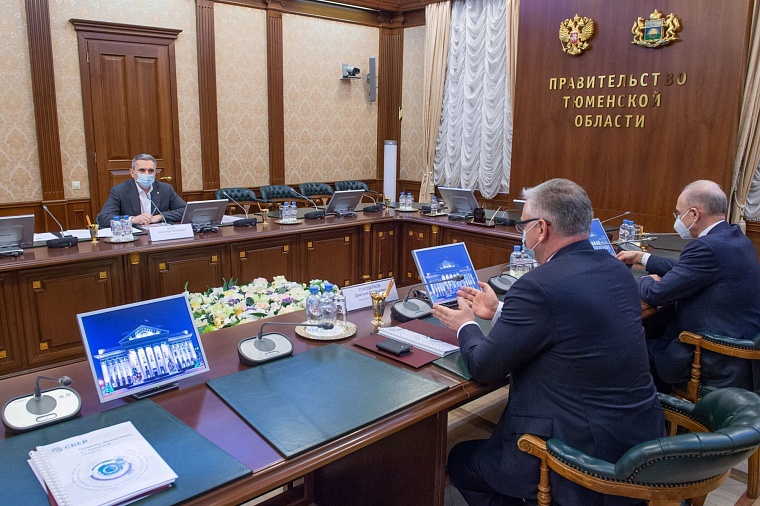 Александр Моор провел рабочую встречу с представителями Сбербанка