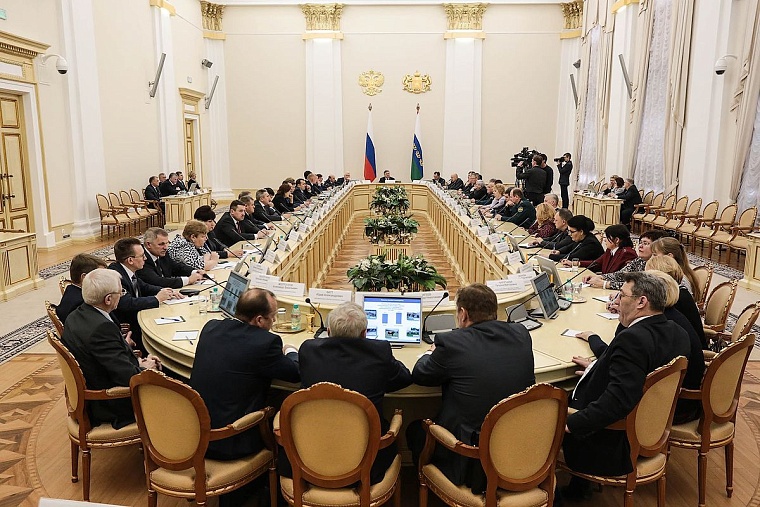 В правительстве обсудили итоги года: было непросто, но регион справился