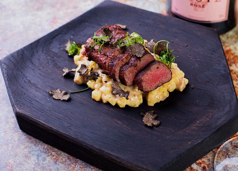 В Тюмени открылся новый ресторан сибирской кухни