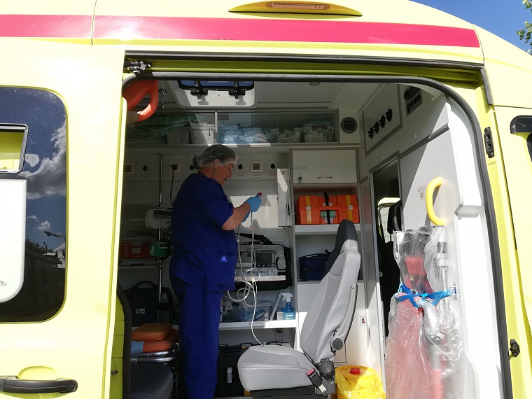 Больше 103 тысяч рублей: зарплата врачей Тюменской области выше общероссийской