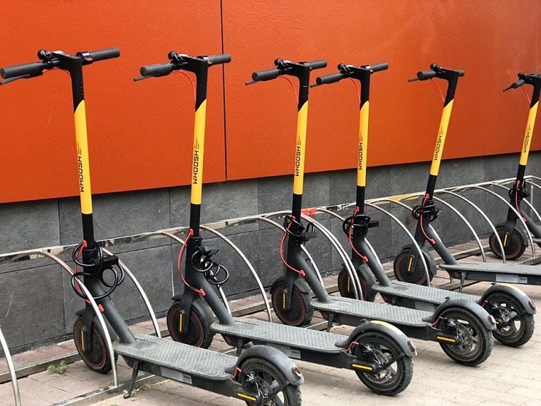 В Тюмени компания по прокату самокатов самовольно  списывает деньги с карт клиентов