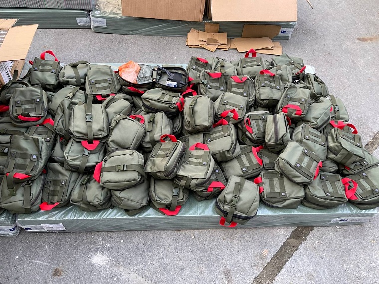 Александр Моор: Отправили очередную партию с теплыми вещами и амуницией для наших воинских подразделений