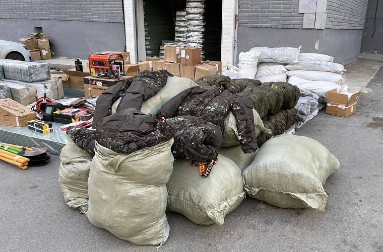 Александр Моор: Отправили очередную партию с теплыми вещами и амуницией для наших воинских подразделений