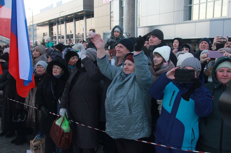 Александр Моор - мобилизованным: Наши мысли и сердца - с вами!