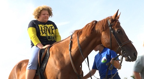 В Краснодонском районе тюменцы обучили детей с особенностями здоровья верховой езде