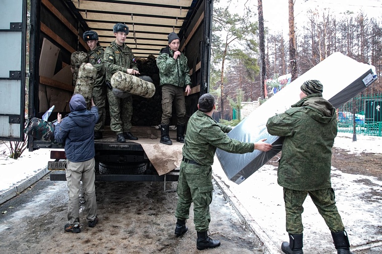 В Тюмени прошла отгрузка амуниции и дополнительного оборудования тюменским подразделениям