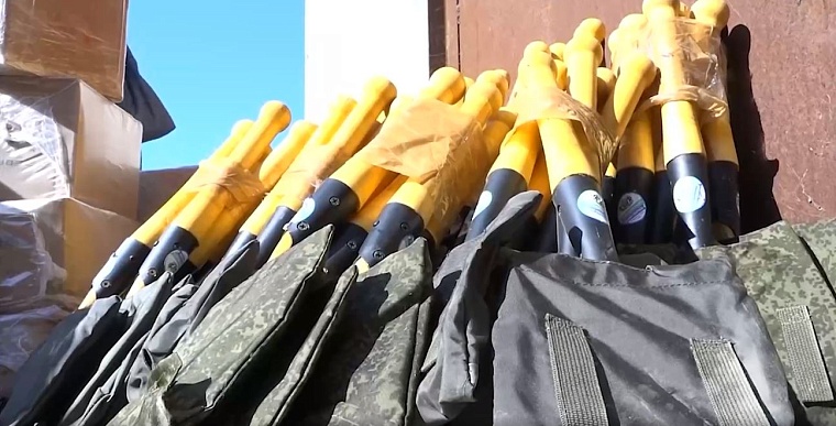 Жители Тюменской области собрали гуманитарную помощь для бойцов СВО