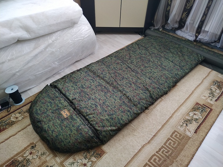 Тюменка бесплатно сшила для бойцов в зоне СВО более 100 утепленных спальников