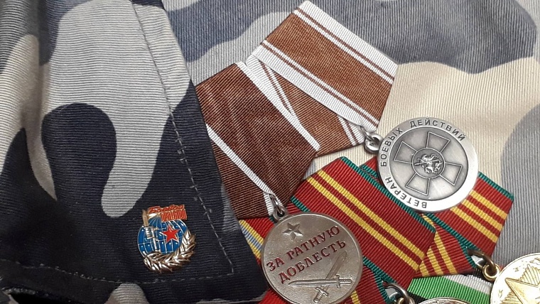 Военкому Тюменской области вручили медаль от "Боевого Братства"