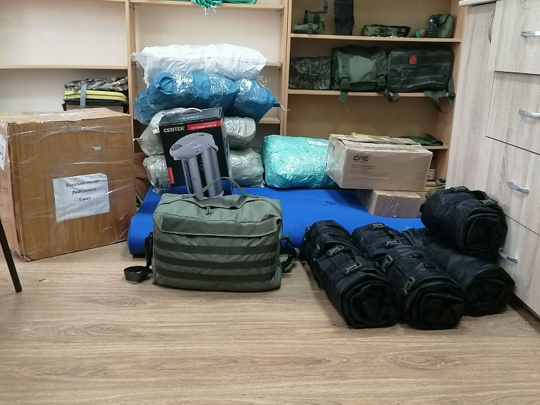 Тюменский предприниматель выпускает для бойцов СВО уникальные носилки и аптечки