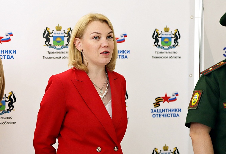 В Тюмени участникам СВО вручили удостоверения ветеранов боевых действий