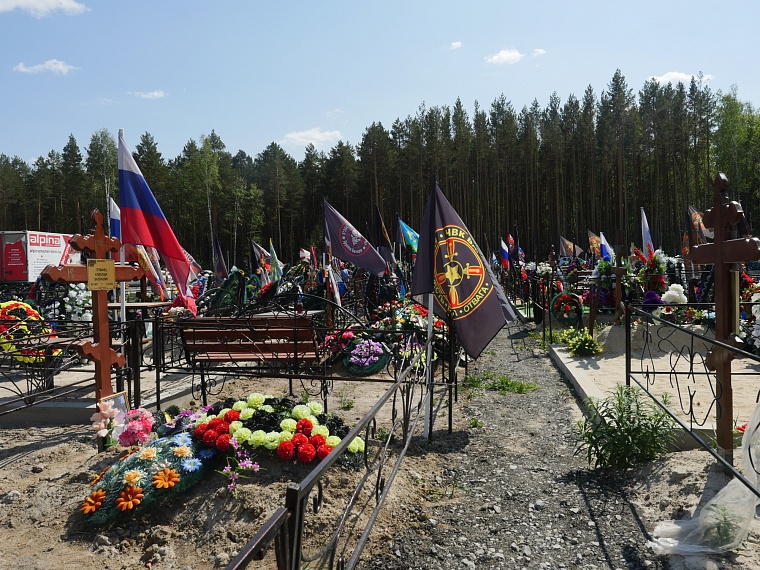 Ушли добровольцами из колоний: о погибших бойцах ЧВК "Вагнер" рассказали матери и жены