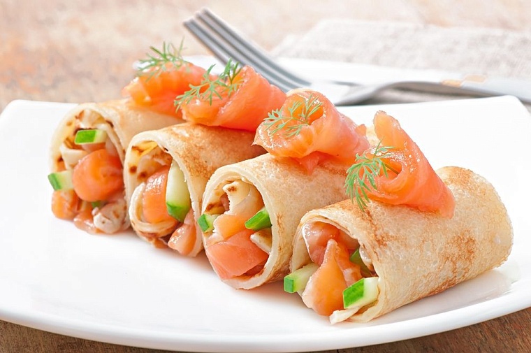 Блины экзотические и в подарок: масленичные акции тюменских кафе и ресторанов