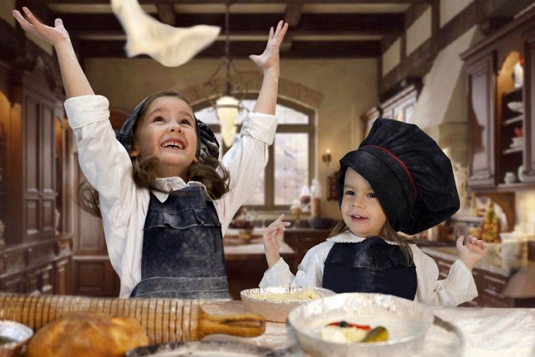 Блины экзотические и в подарок: масленичные акции тюменских кафе и ресторанов