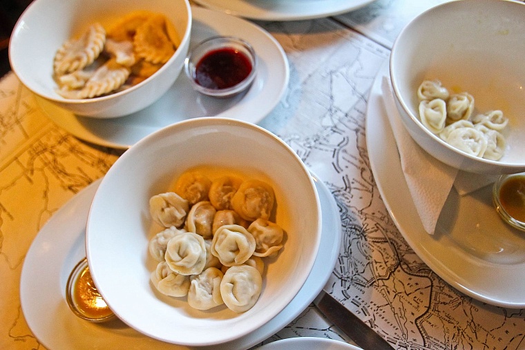 Тюменский депутат получил сапоги за пельмени