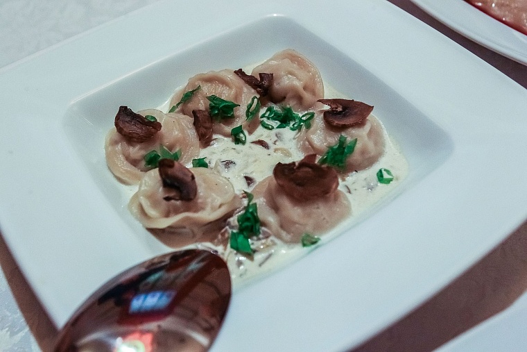 Депутат облдумы лишился пельменей из-за мышей