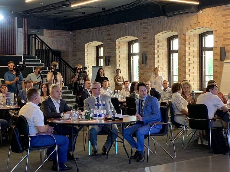 Сбер и правительство Тюменской области провели дизайн-сессию по искусственному интеллекту