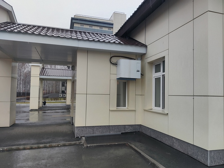 Окошечки, через которые официальным путем прощаются с умершими от ковида